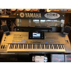 Yamaha Tyros 5 61 notes Pack XL