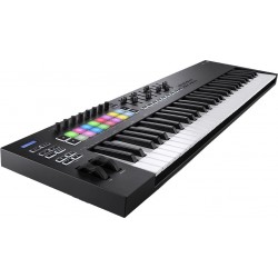 Novation LaunchKey 61 MKIII clavier maitre USB