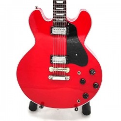 mini guitare style Chuck Berry